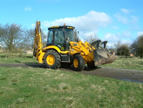 Click Here To Enlarge This Photo Of JCB 3CX Back Hoe Loaders