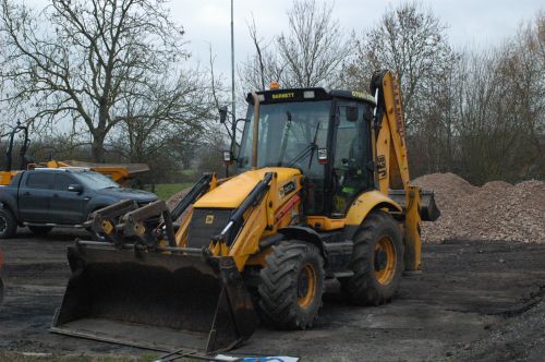 Click Here To Enlarge This Photo Of JCB 3CX Back Hoe Loaders